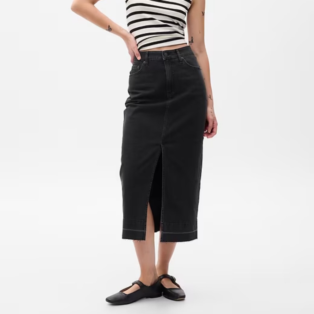 NEW WITH TAGS Black Denim Midi Skirt